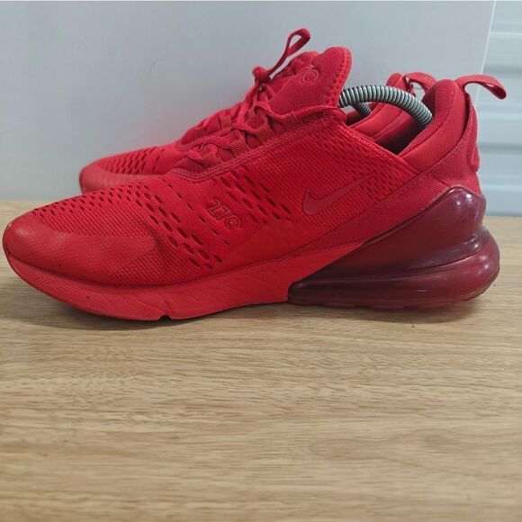 Nike Air Max 270 Triple Red Men's Running Shoes Size 10.5 - Picture 2 of 7